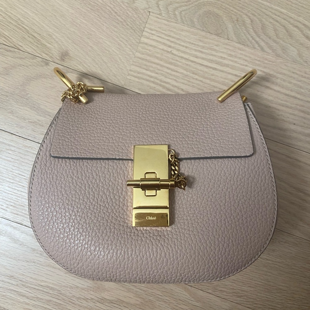 Chloe Pebbled Dusty Pink Drew Crossbody with Gold Hardware